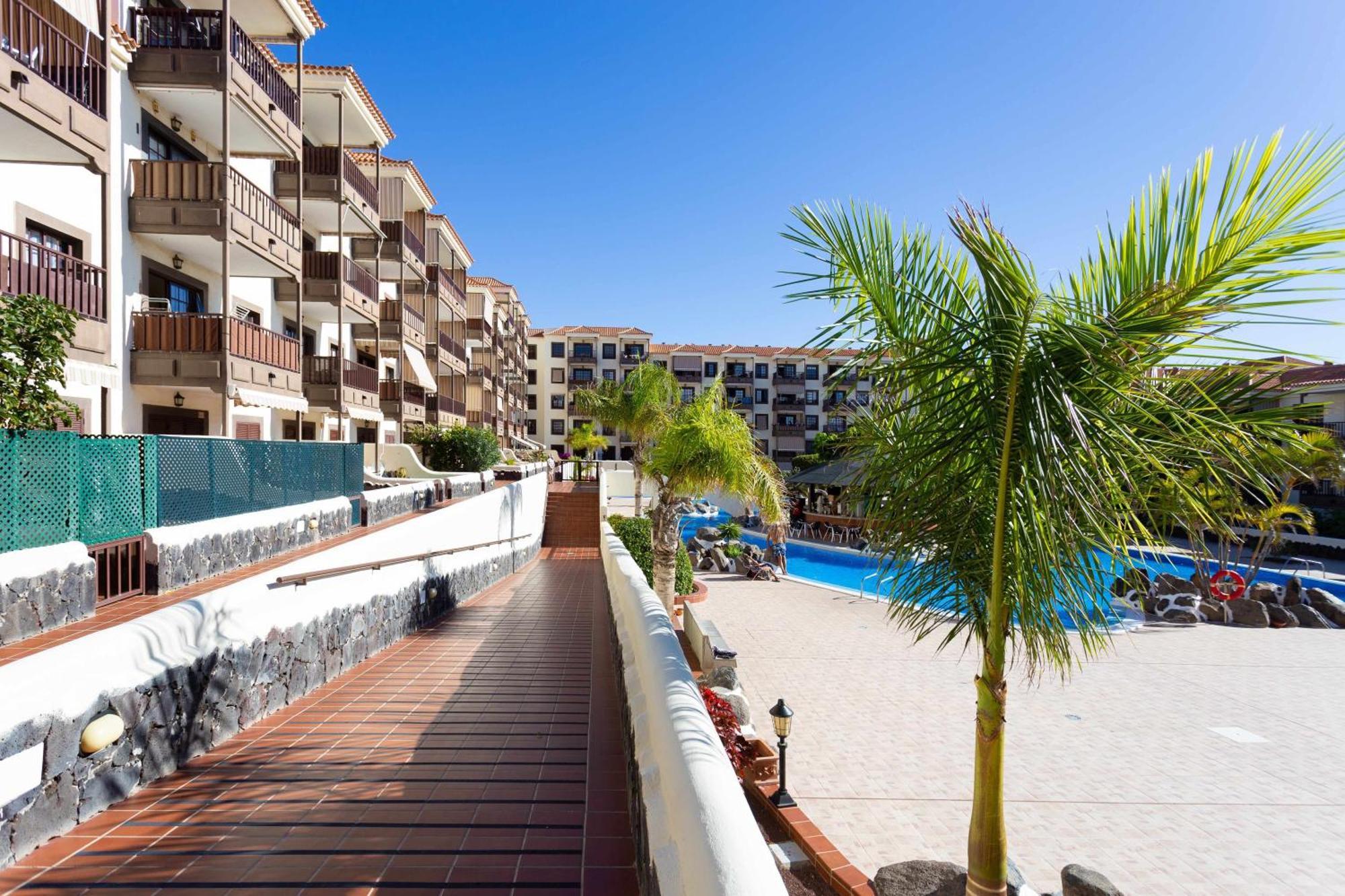 Agradable Piso Con Piscina & Playa Terraza Y Wifi Lejlighed Costa del Silencio Eksteriør billede